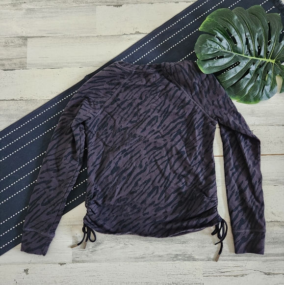 Pact Tonal Zebra Cinch Side Crewneck Sweatshirt Size XS - Picture 2 of 7